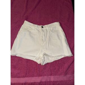 Vintage Guess white Jean shorts size 30